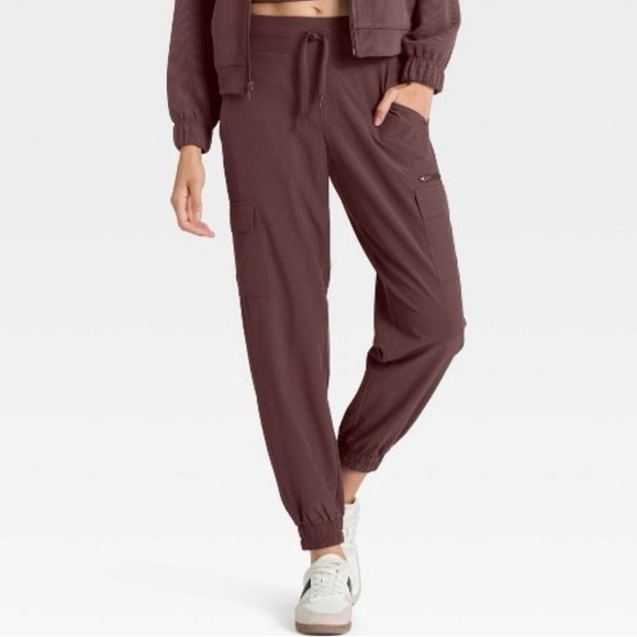 all in motion Pants - All in Motion Women's Brown Light Mid-Rise Jogger Pants Size S NWOT